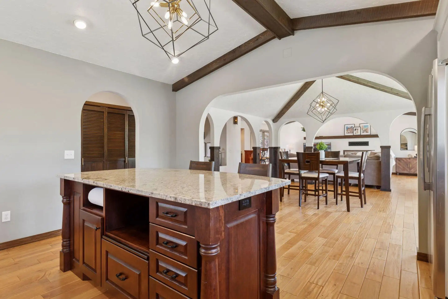 13961 92nd Place, Maple Grove, MN 55369