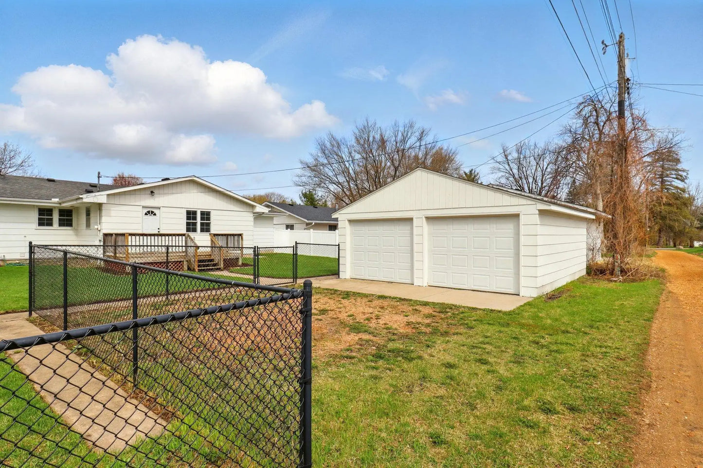 621 Monroe Street, Shakopee, MN 55379