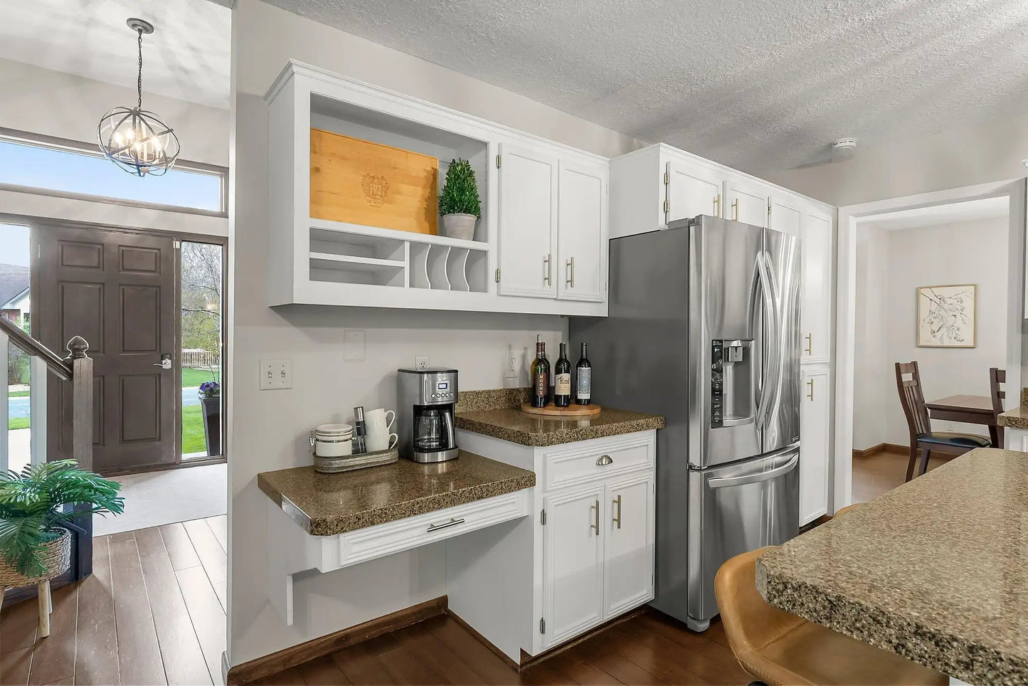 1421 Horseshoe Circle, Eagan, MN 55122
