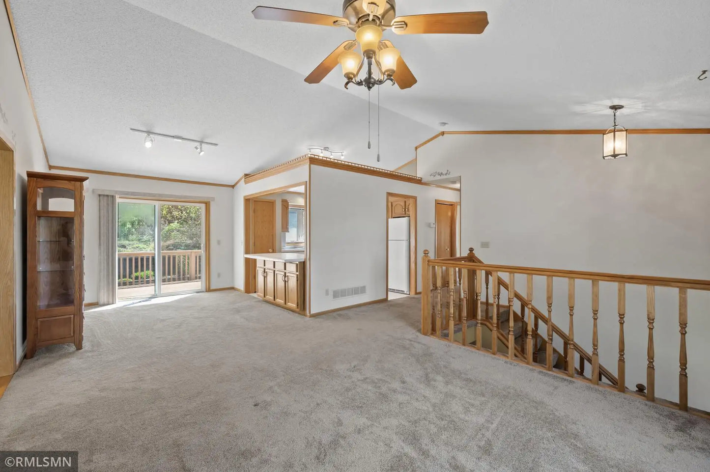 6744 13th Street Court, Oakdale, MN 55128