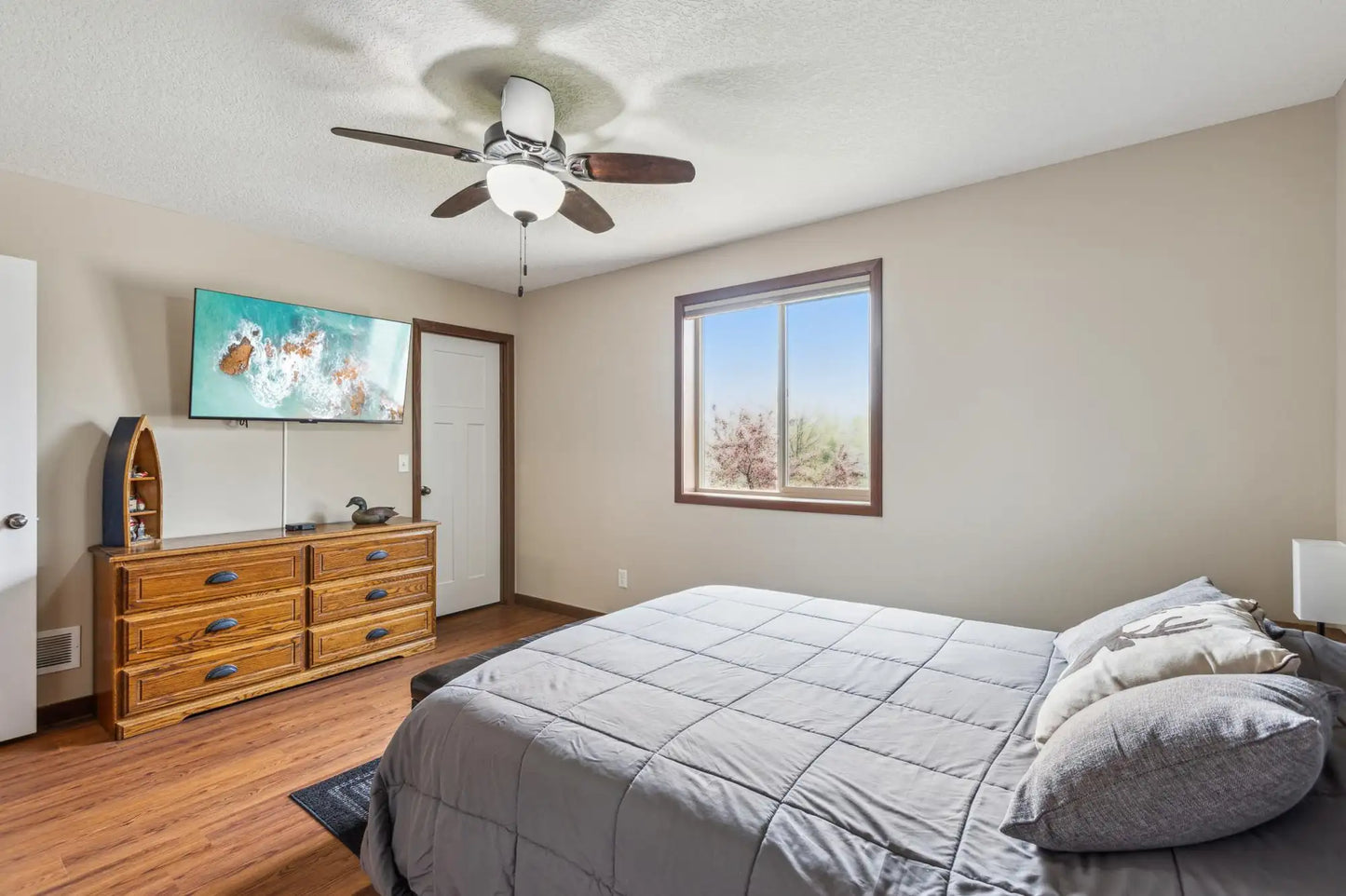 1308 Deer Haven Court, Isanti, MN 55040
