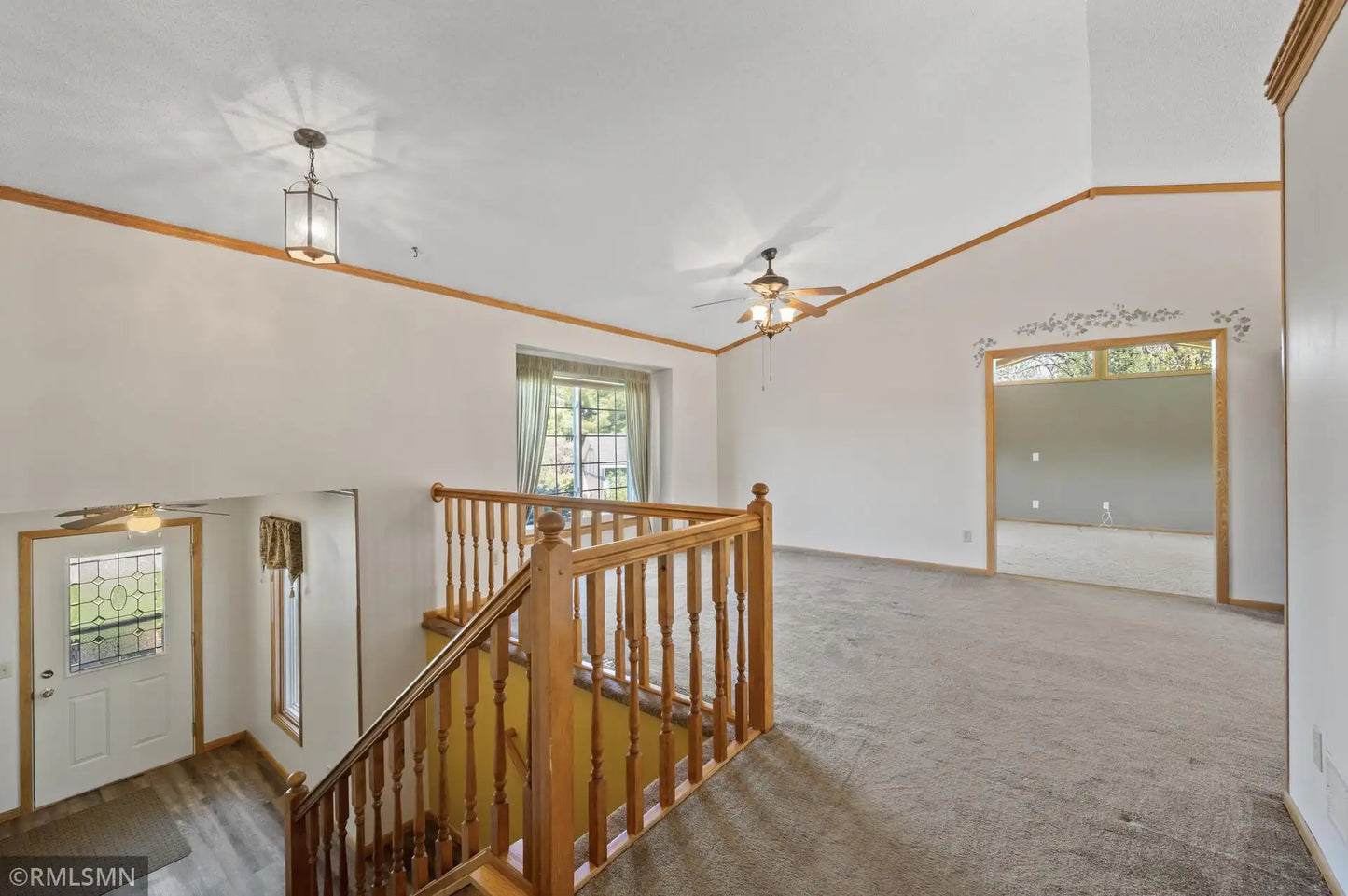 6744 13th Street Court, Oakdale, MN 55128