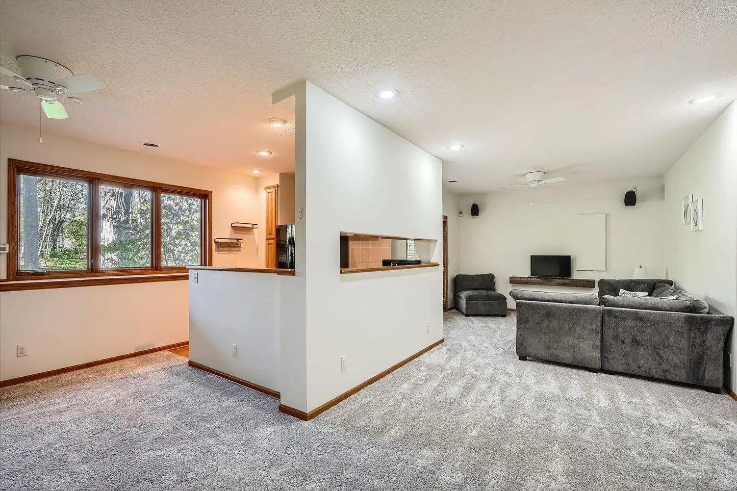 1825 Woodstone Drive, Victoria, MN 55386