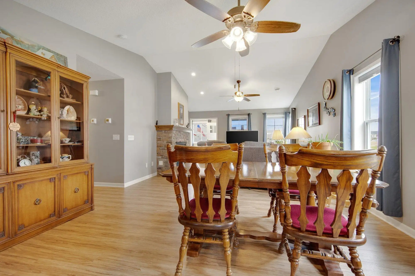 552 Roosevelt Street, Cambridge, MN 55008