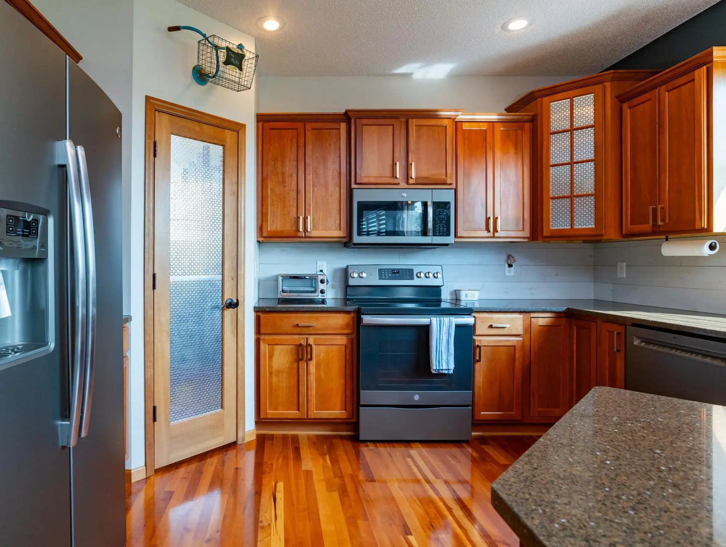 1715 Lusitano Street, Shakopee, MN 55379
