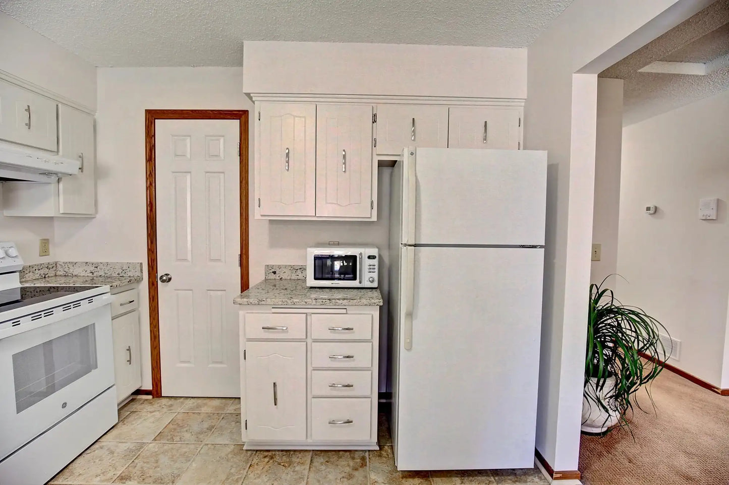 1815 County Road E , White Bear Lake, MN 55110