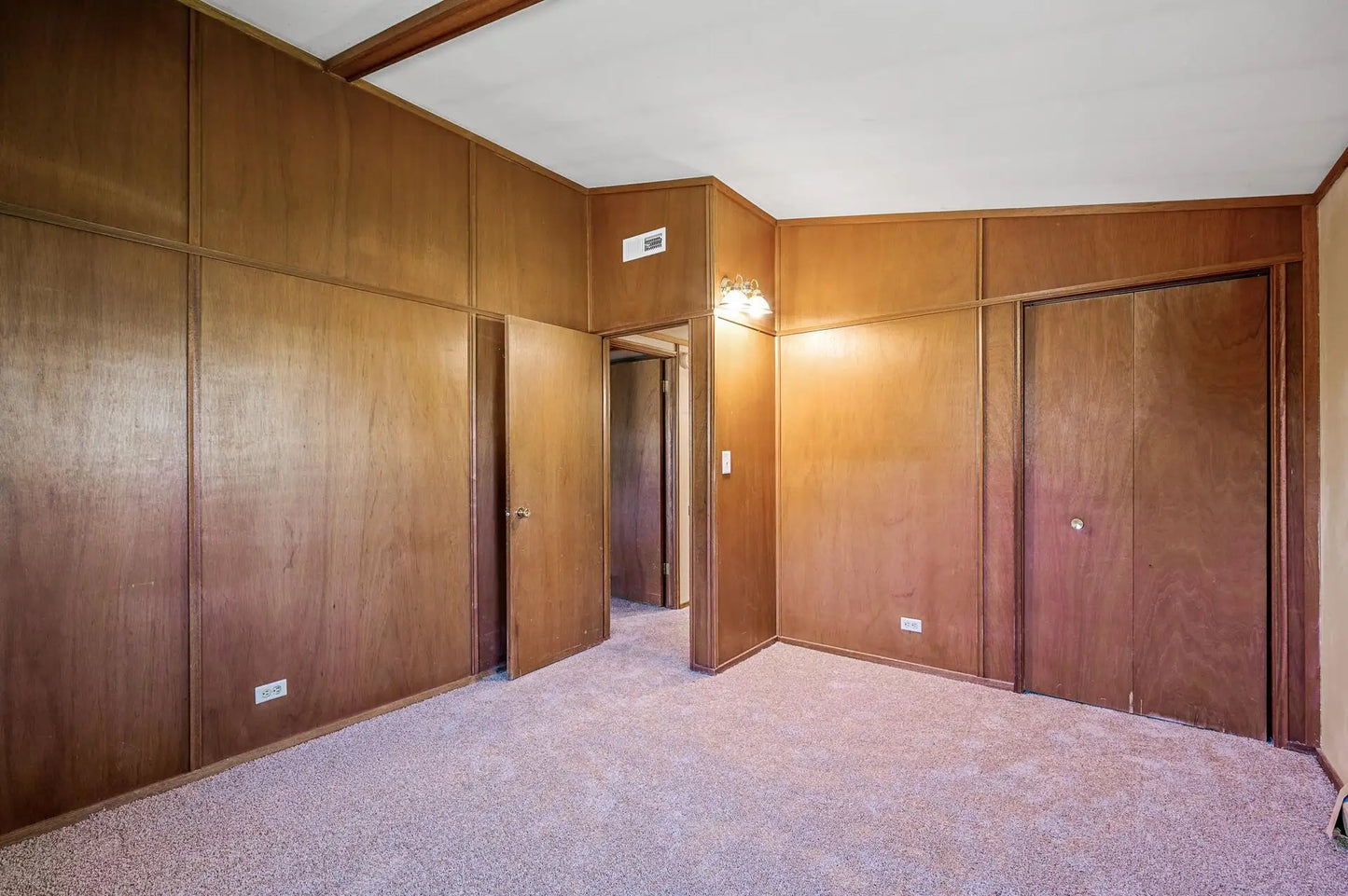 4241 Clark Circle, Vadnais Heights, MN 55127