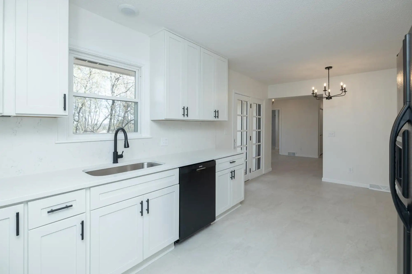 15017 Oakland Avenue, Burnsville, MN 55306