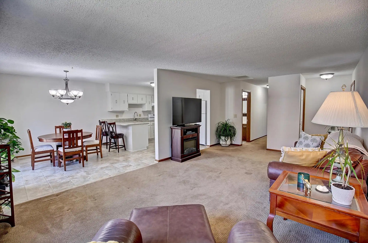 1815 County Road E , White Bear Lake, MN 55110