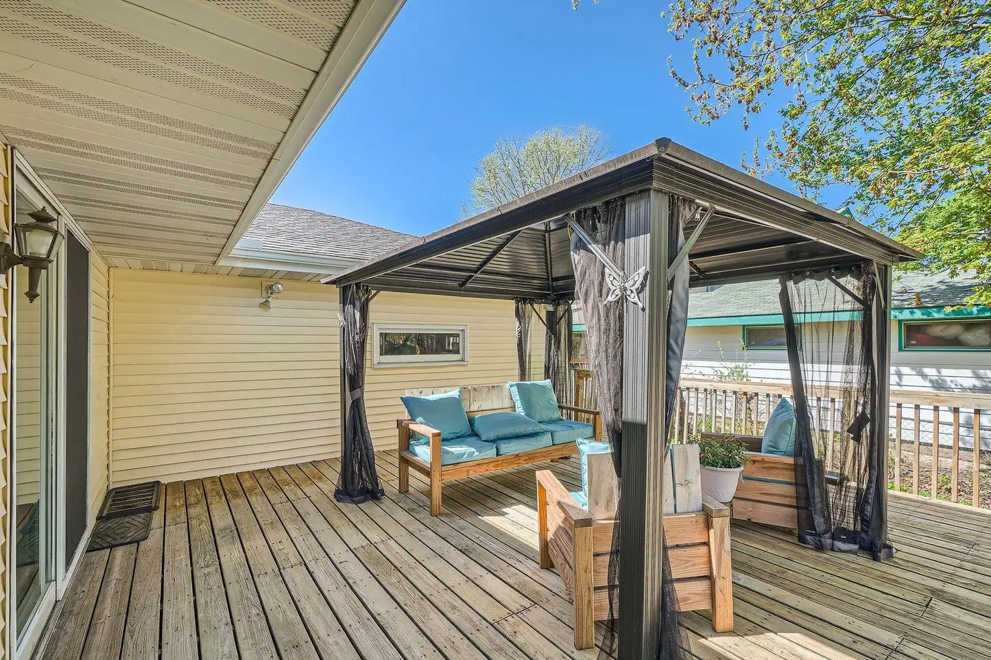 239 Hawes Avenue, Shoreview, MN 55126