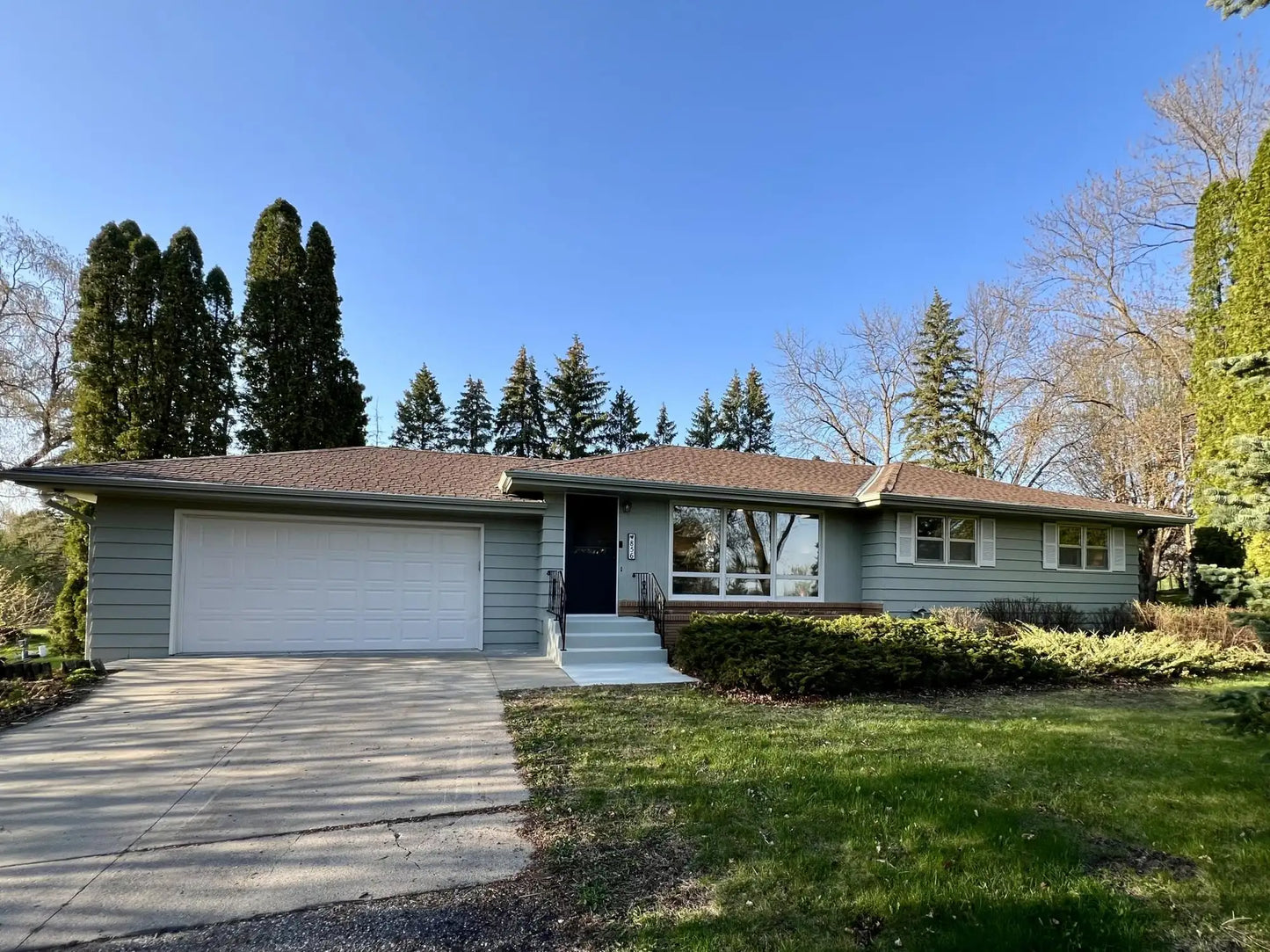 856 Arboretum Boulevard, Victoria, MN 55386