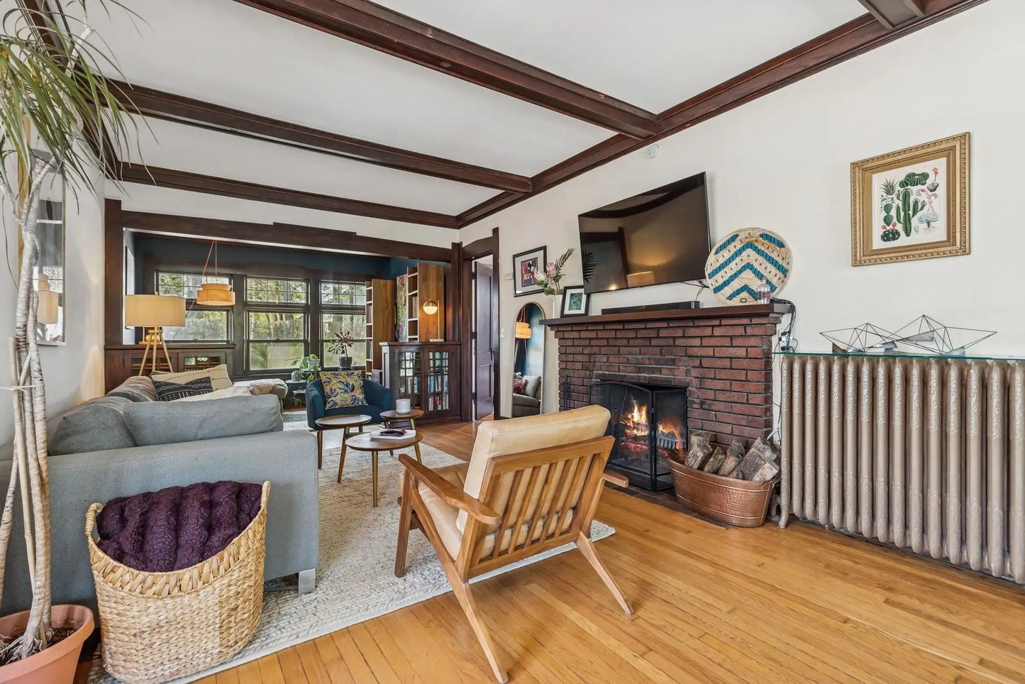 2323 Laurel Avenue, Minneapolis, MN 55405