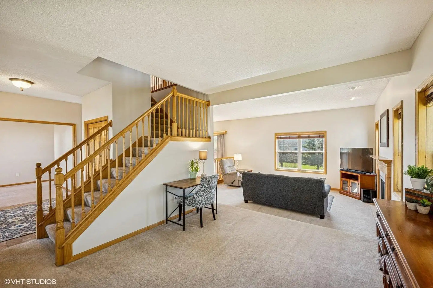 13984 Starlite Drive, Rogers, MN 55374