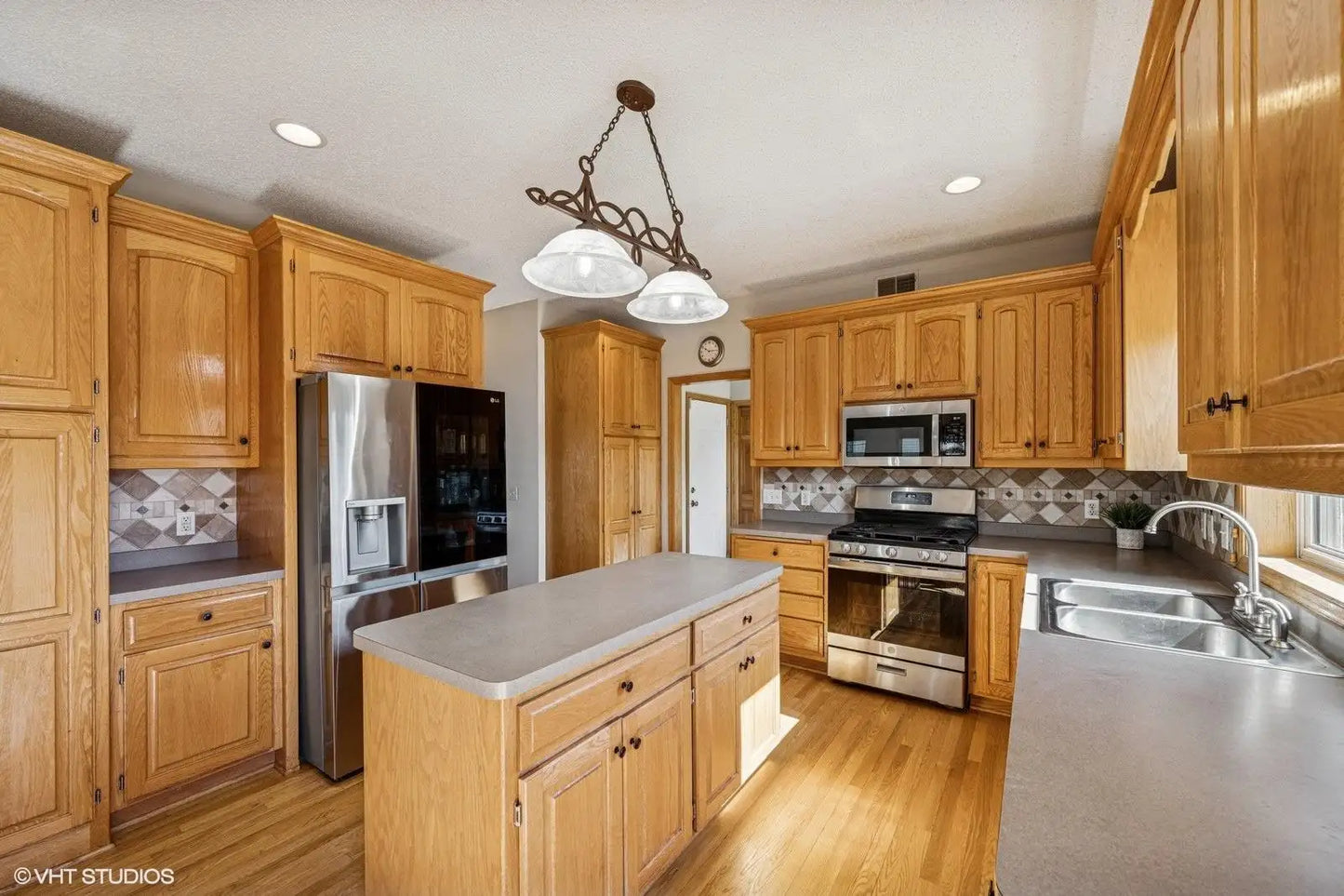 13984 Starlite Drive, Rogers, MN 55374
