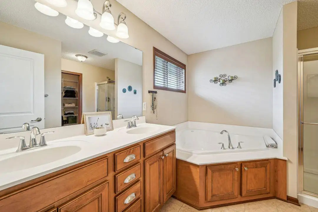 13503 Carlingford Way, Rosemount, MN 55068