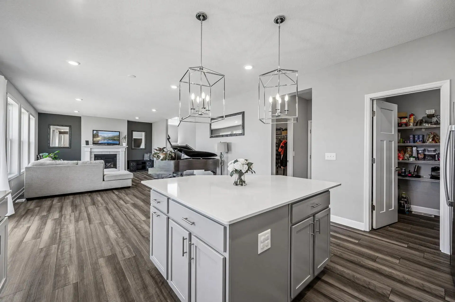 104 Hummingbird Way, Delano, MN 55328