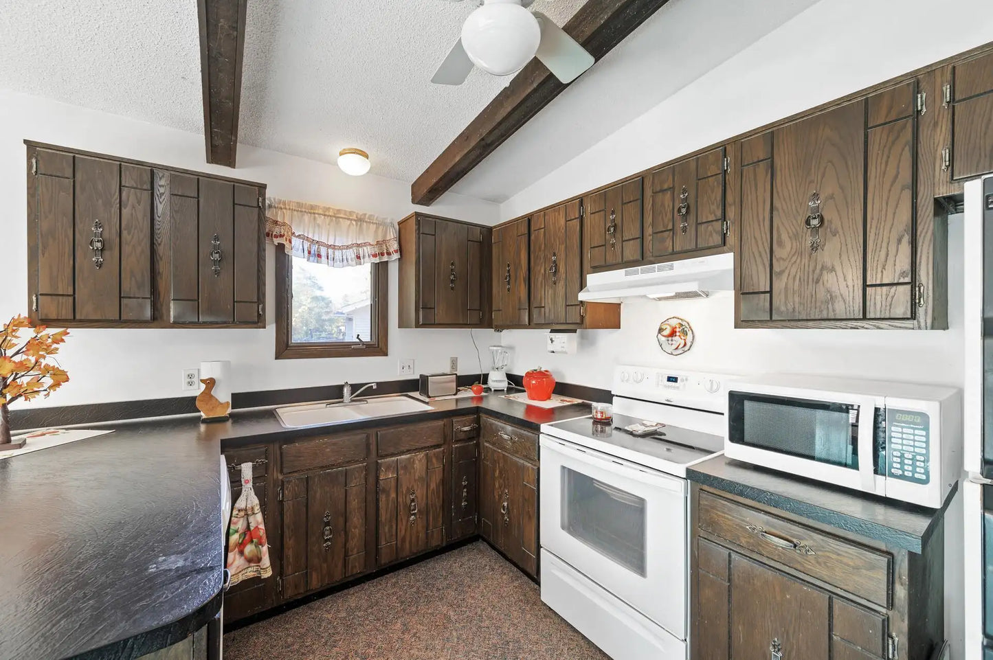 8220 Brandywine Parkway, Brooklyn Park, MN 55444