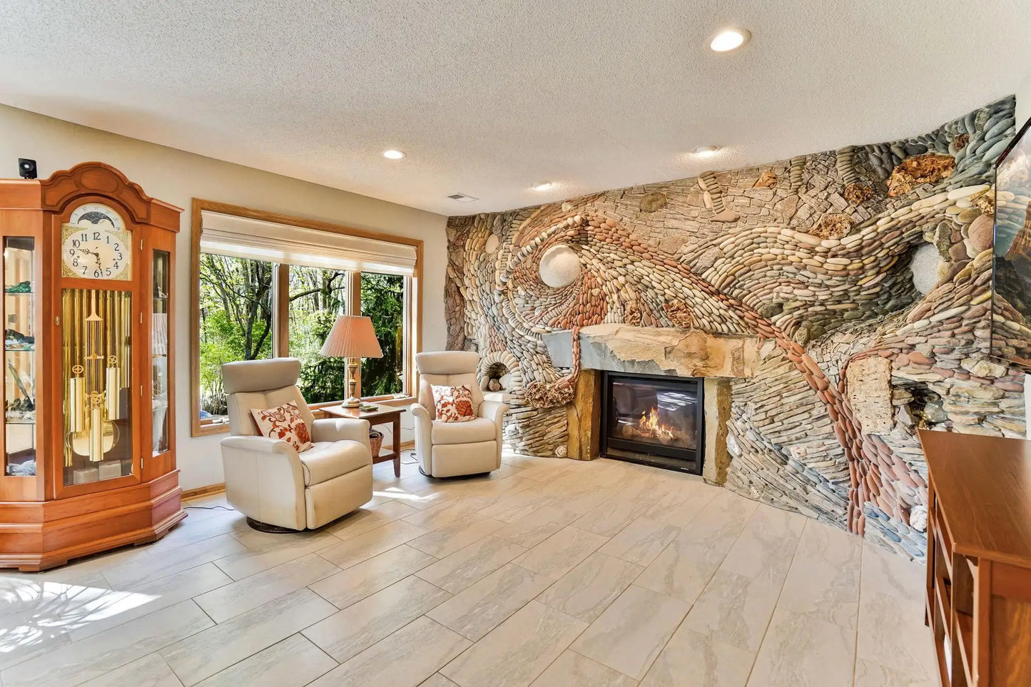 1950 Park Ridge Court, Chaska, MN 55318