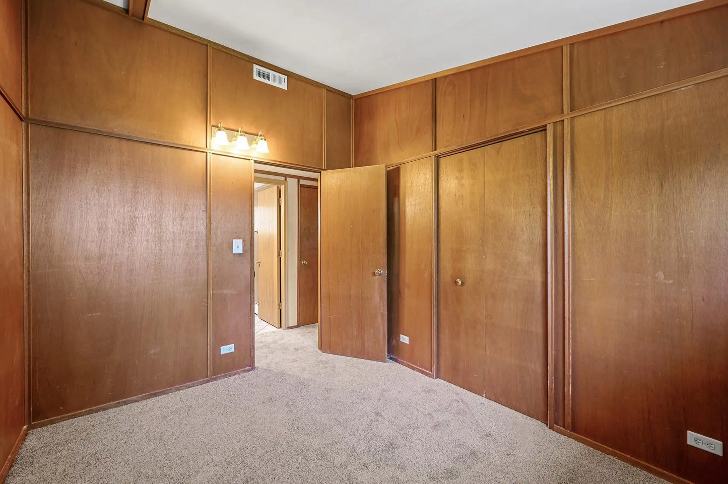 4241 Clark Circle, Vadnais Heights, MN 55127