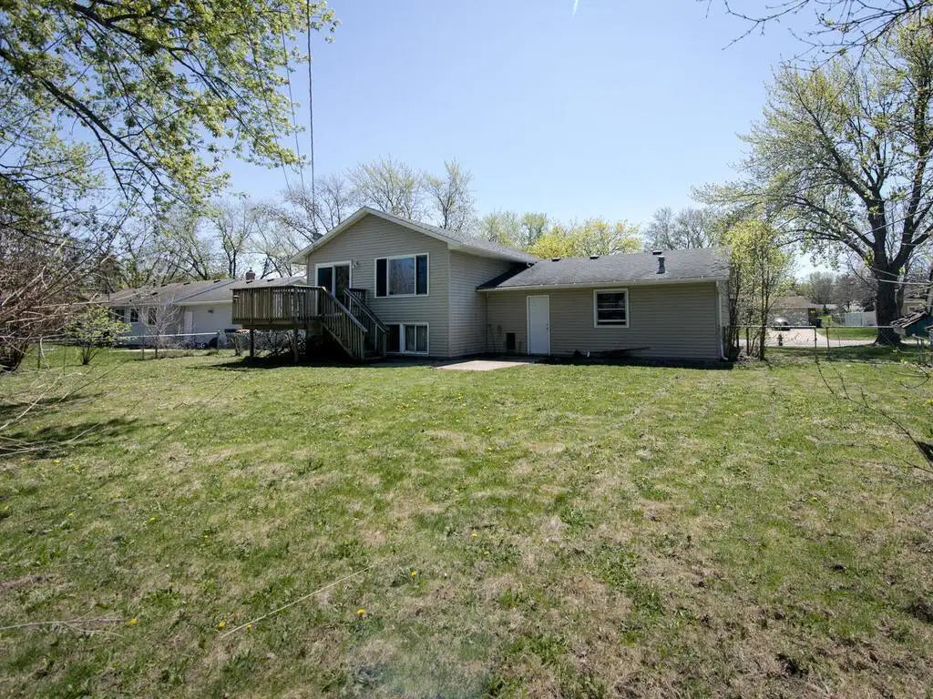 965 Whitney Drive, Apple Valley, MN 55124