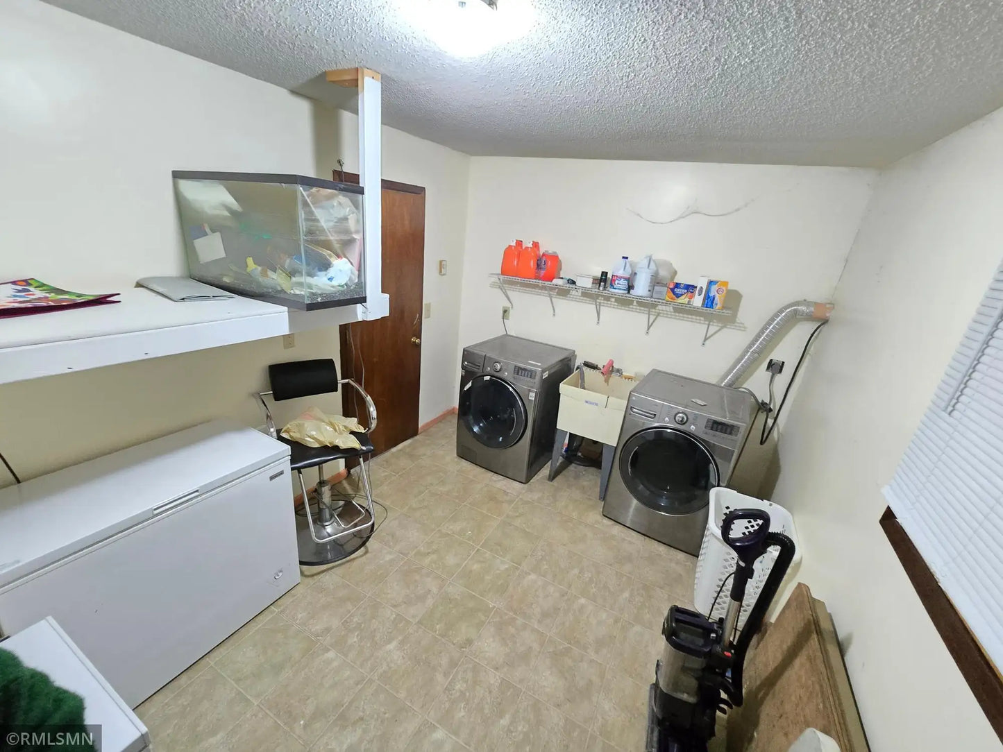 1310 Hudson Road, Saint Paul, MN 55106