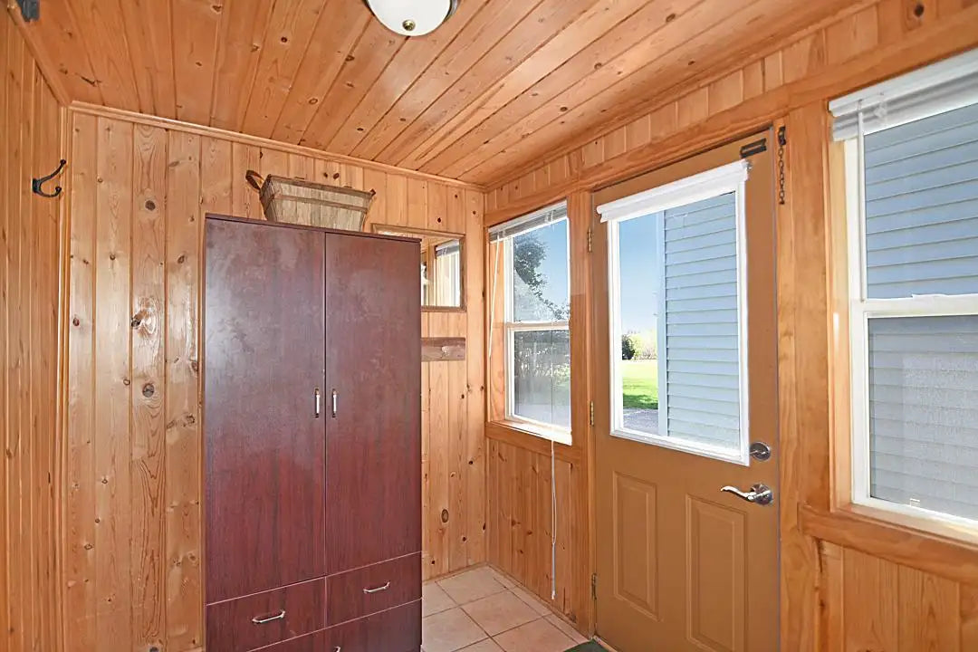 261 Fairhaven Avenue, South Haven, MN 55382