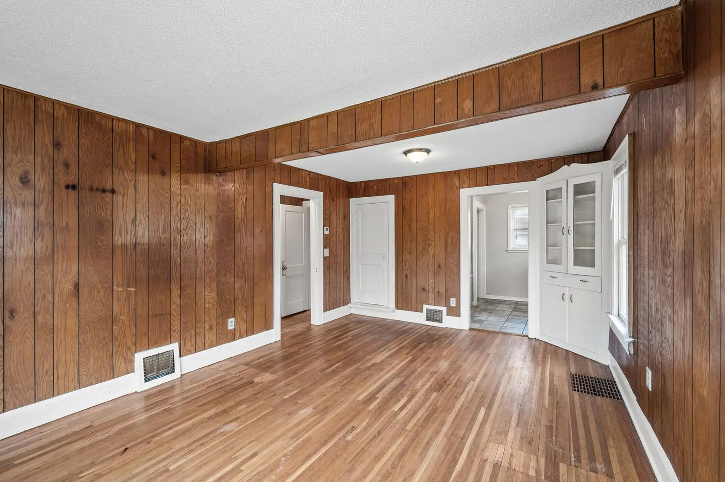 6714 Corvallis Avenue, Crystal, MN 55428