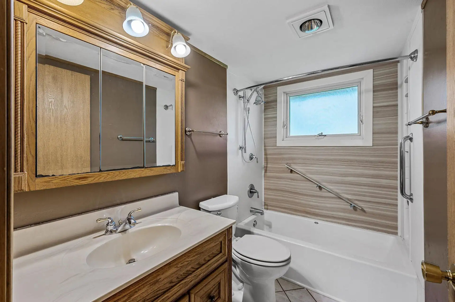 4241 Clark Circle, Vadnais Heights, MN 55127