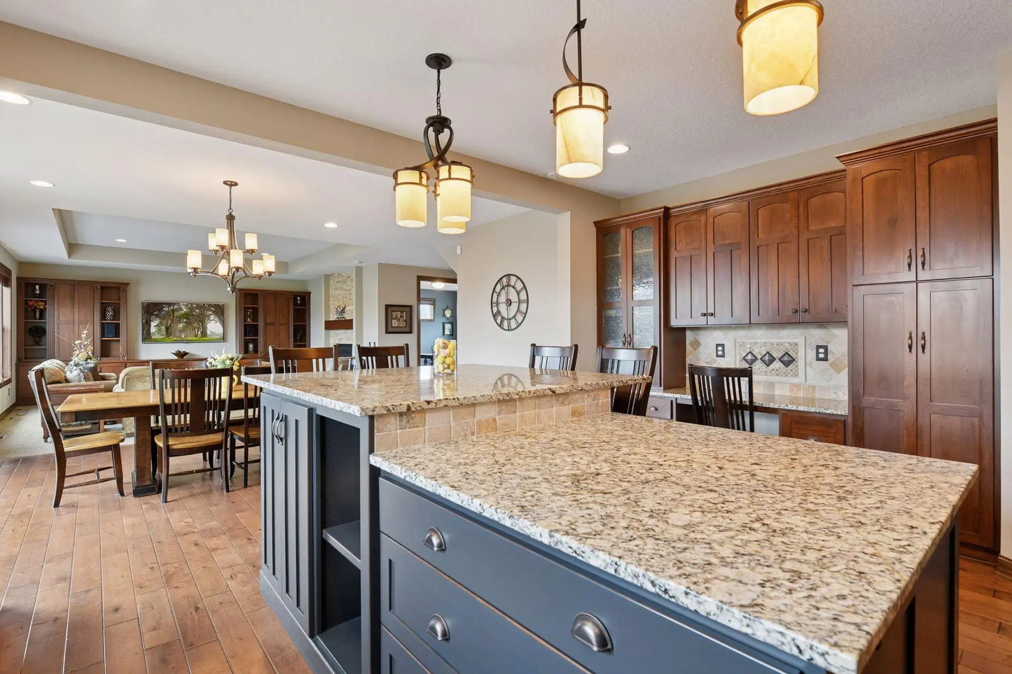 2919 Hilltop Drive, Chaska, MN 55318