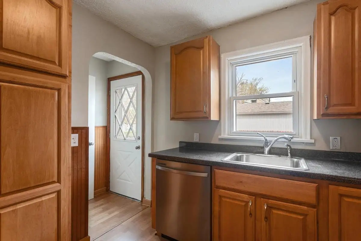 6929 10th Avenue, Richfield, MN 55423