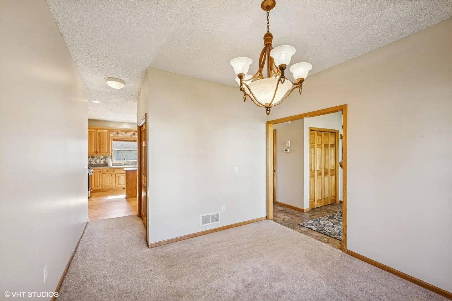 13984 Starlite Drive, Rogers, MN 55374