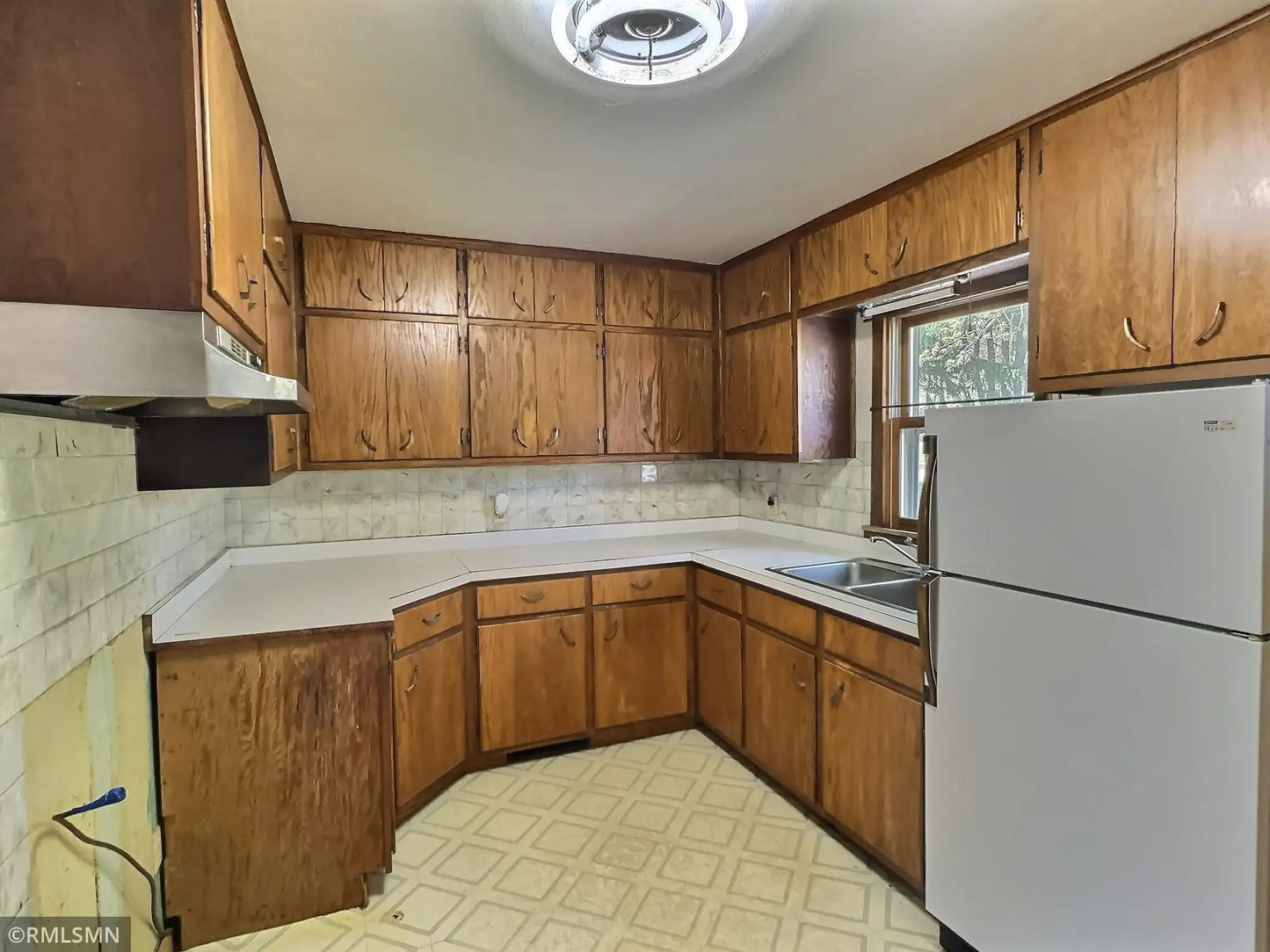 425 Cherry Avenue, Annandale, MN 55302