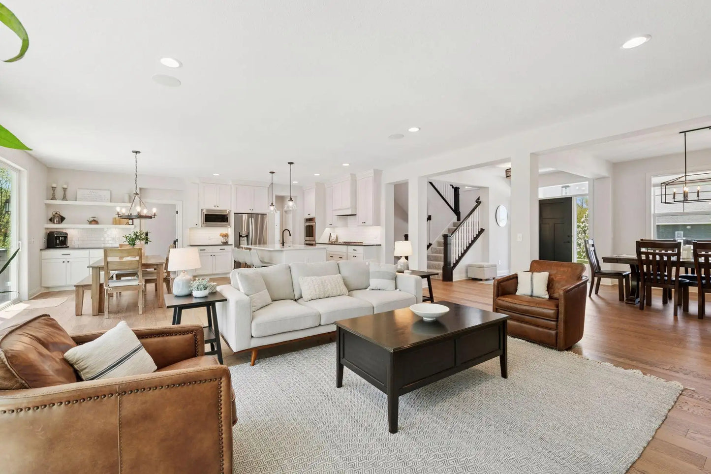 9255 Eagle Ridge Road, Chanhassen, MN 55317