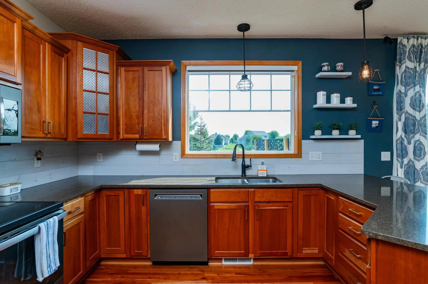 1715 Lusitano Street, Shakopee, MN 55379