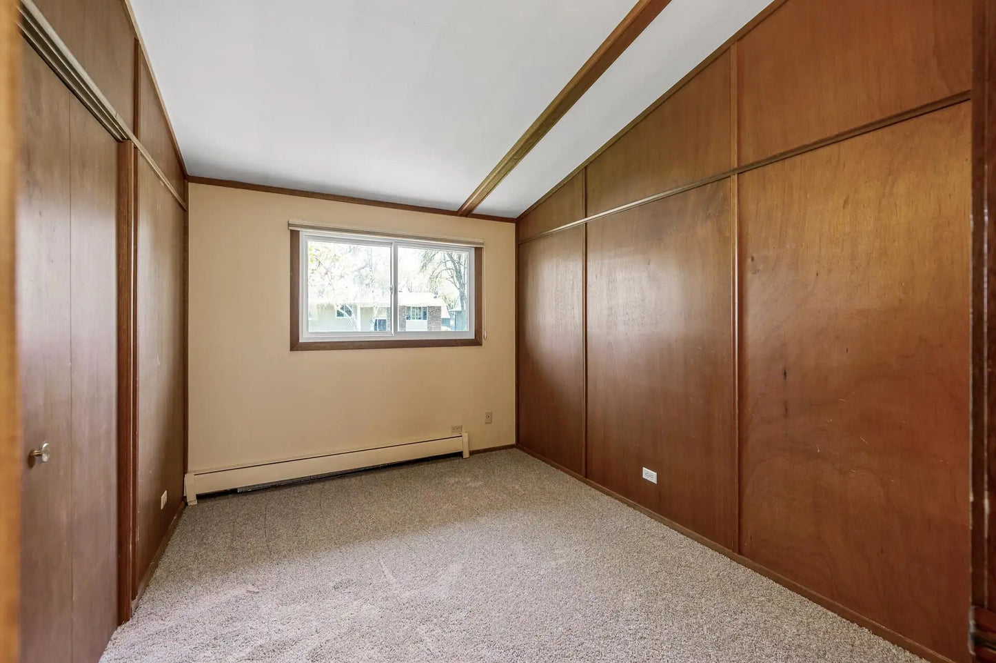 4241 Clark Circle, Vadnais Heights, MN 55127