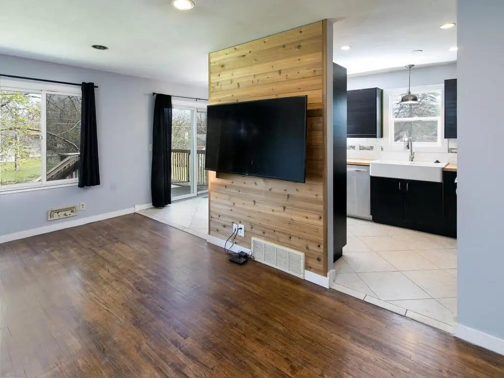 965 Whitney Drive, Apple Valley, MN 55124