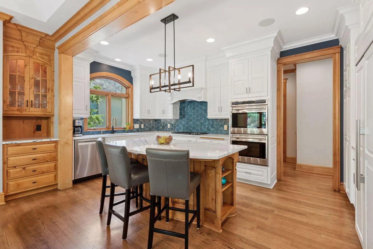 5024 Park Terrace, Edina, MN 55436