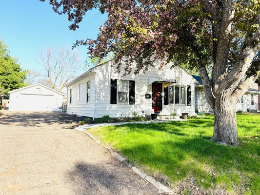 6915 11th Avenue, Richfield, MN 55423