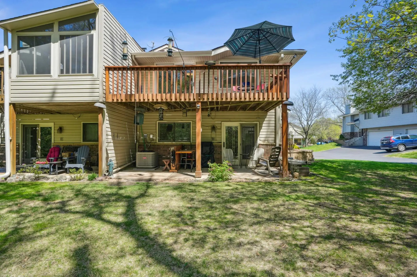 6637 Falstaff Road, Woodbury, MN 55125