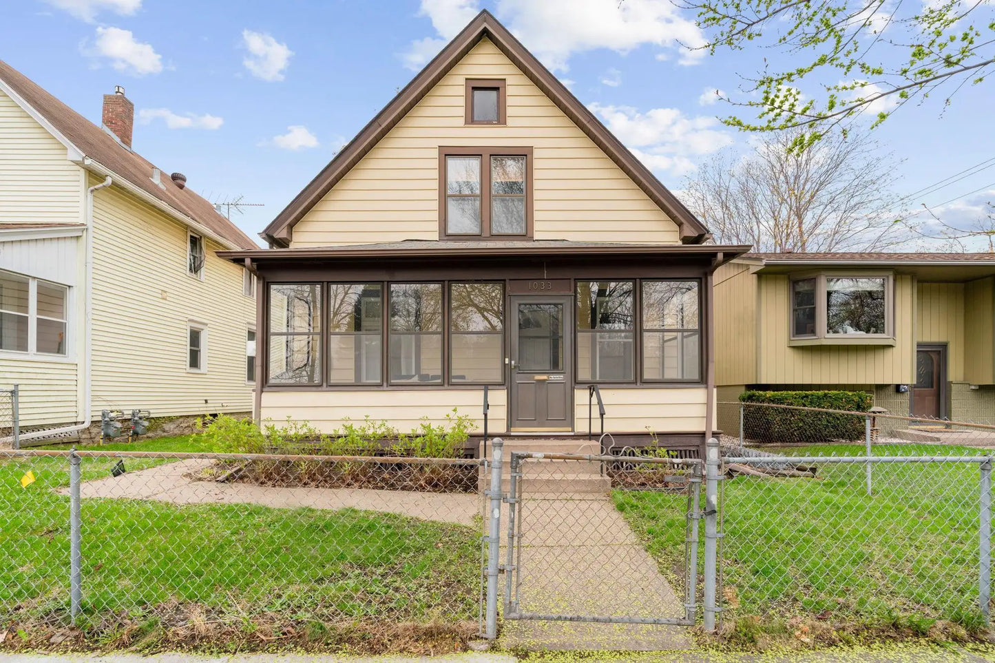 1033 Churchill Street, Saint Paul, MN 55103