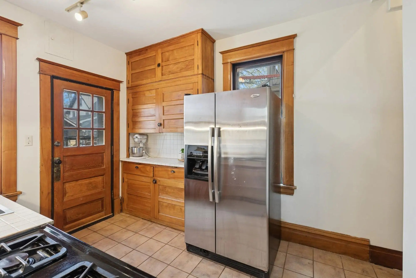 1255 Laurel Avenue, Saint Paul, MN 55104
