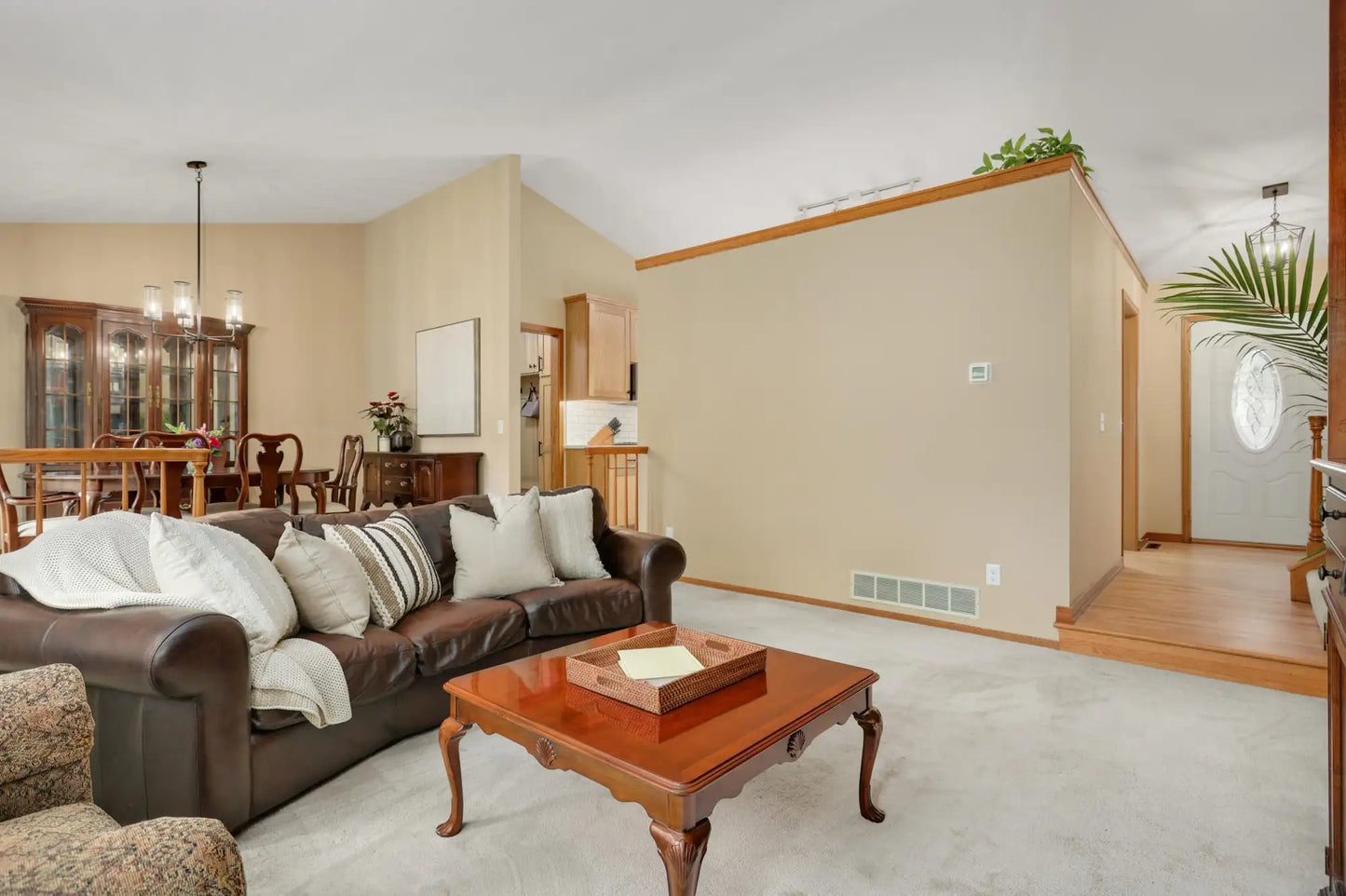 20503 Juno Trail, Lakeville, MN 55044