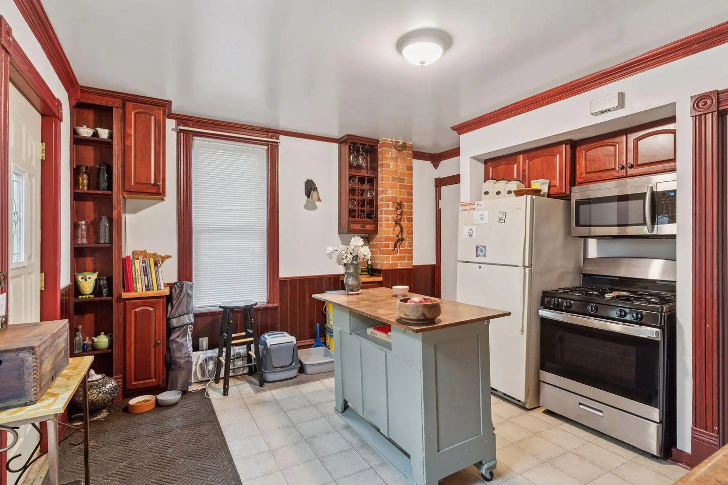 57 Winifred Street, Saint Paul, MN 55107