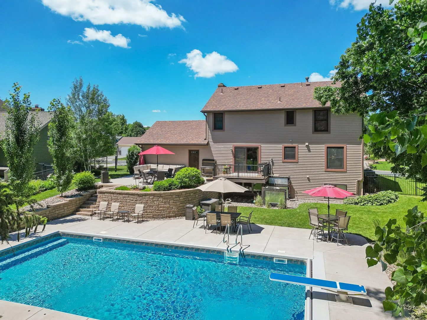 3676 Ashbury Road, Eagan, MN 55122