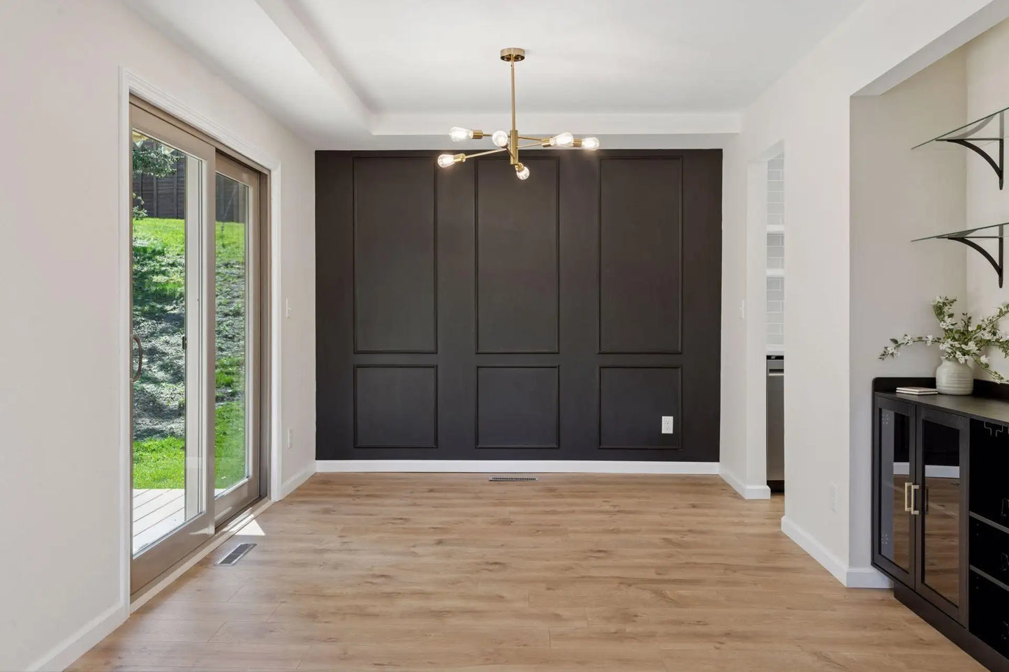 2209 Stroden Circle, Golden Valley, MN 55427