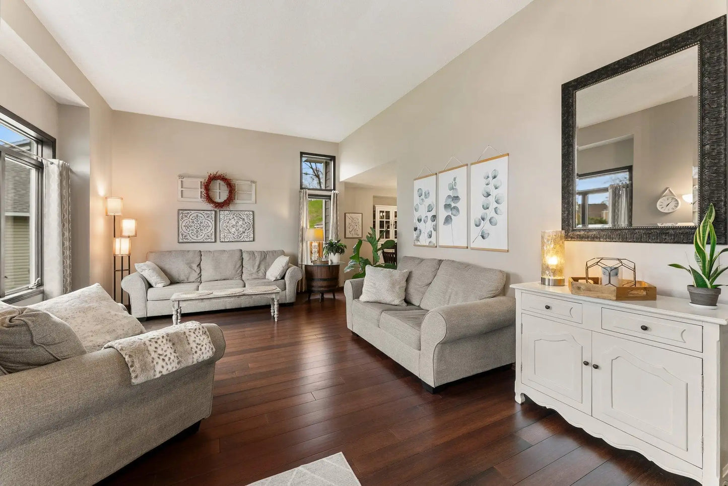 1421 Horseshoe Circle, Eagan, MN 55122
