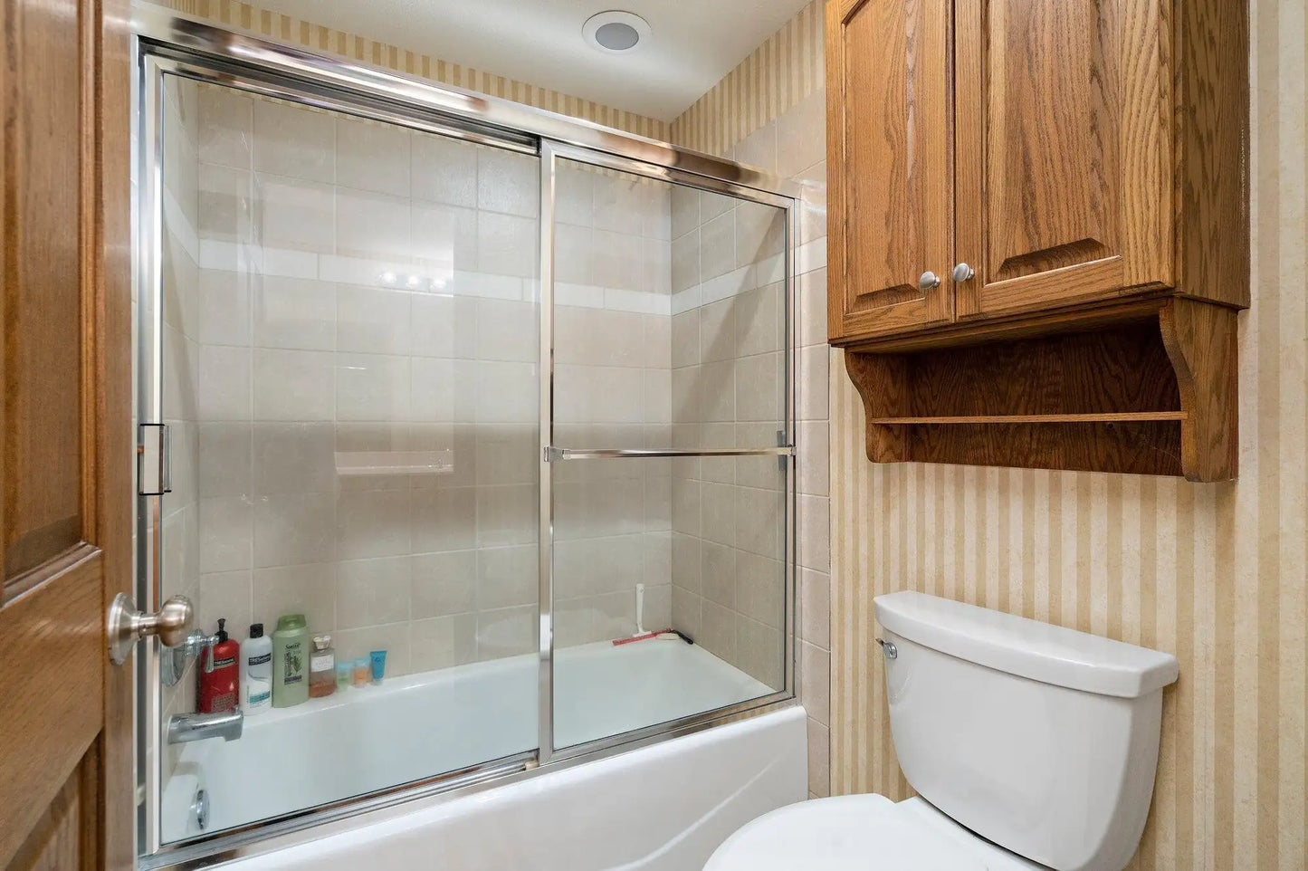 19010 Ashcroft Circle, Minnetonka, MN 55345