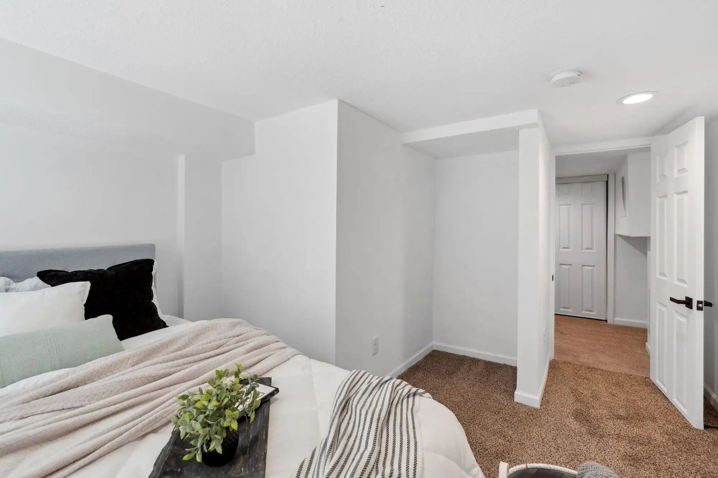 4015 Queen Avenue, Minneapolis, MN 55412