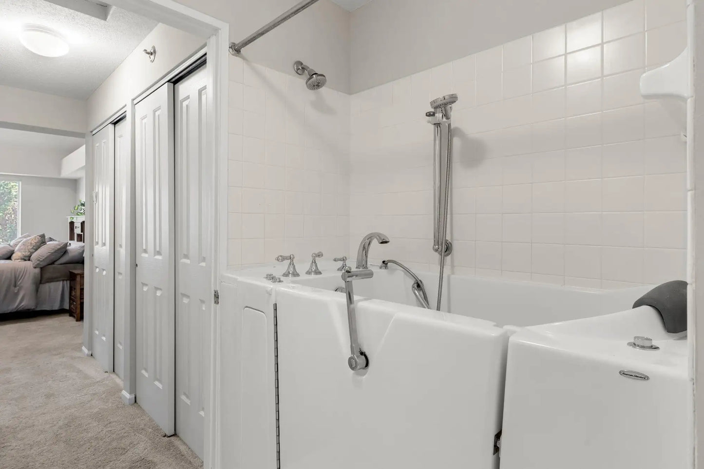 7420 Edinborough Way, Edina, MN 55435
