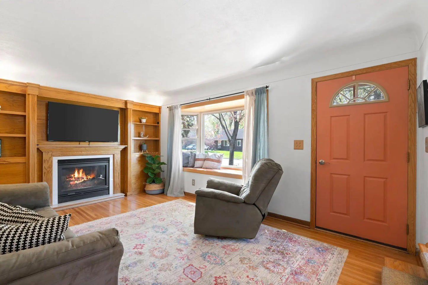 1832 Cedar Drive, New Brighton, MN 55112